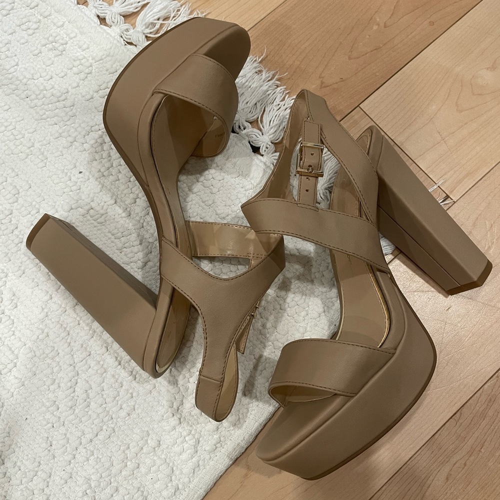 Tan Jessica Simpson Heels